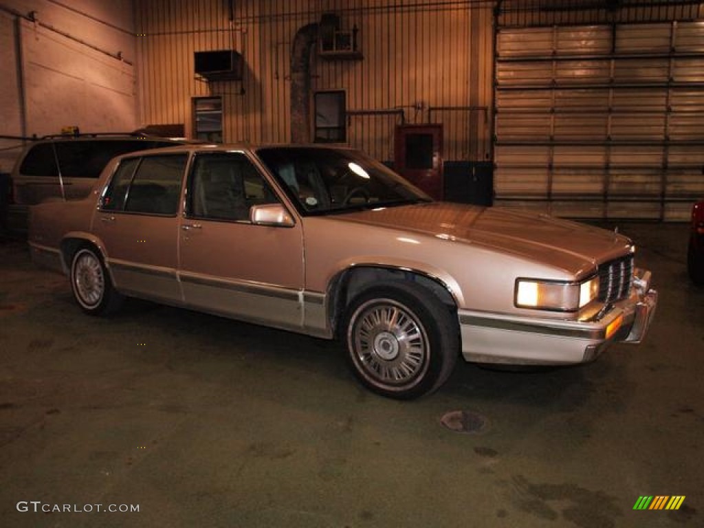 1991 DeVille Sedan - Light Antelope Metallic / Taupe photo #1