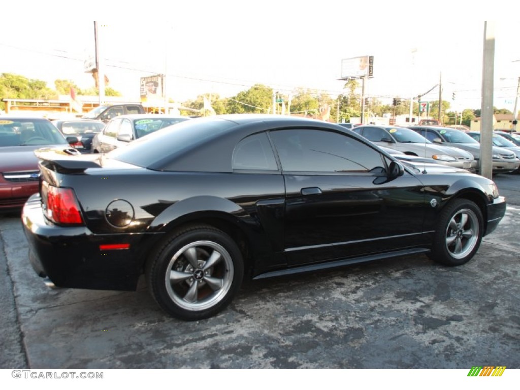 2004 Mustang GT Coupe - Black / Dark Charcoal photo #12