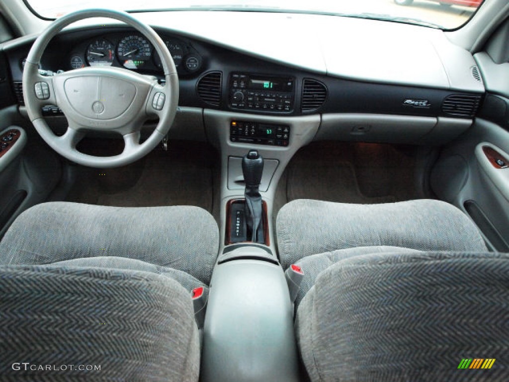 2000 Buick Regal LS Dashboard Photos