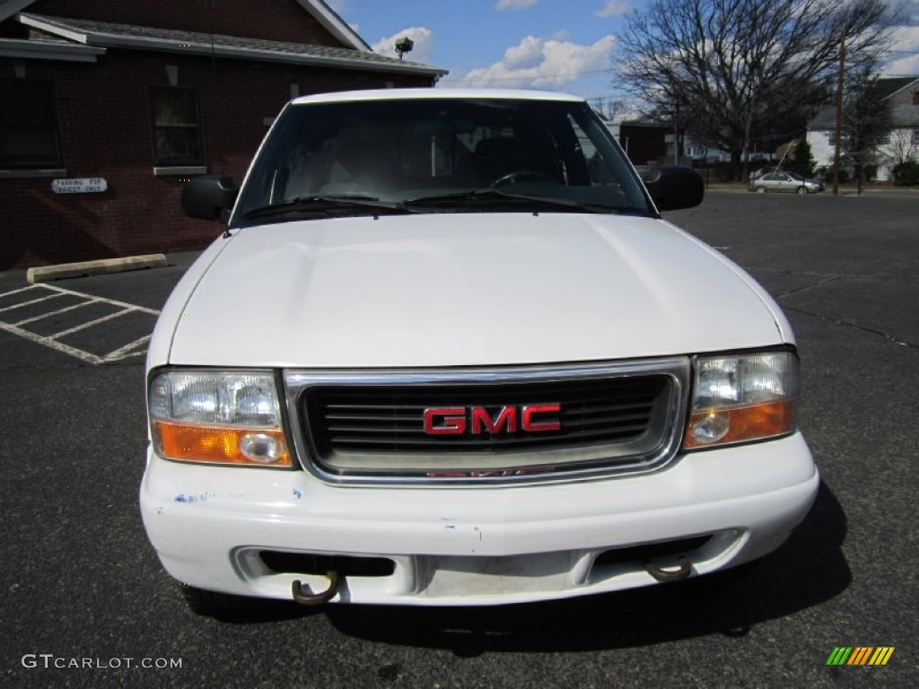 2003 Sonoma SLS Crew Cab 4x4 - Summit White / Graphite photo #13