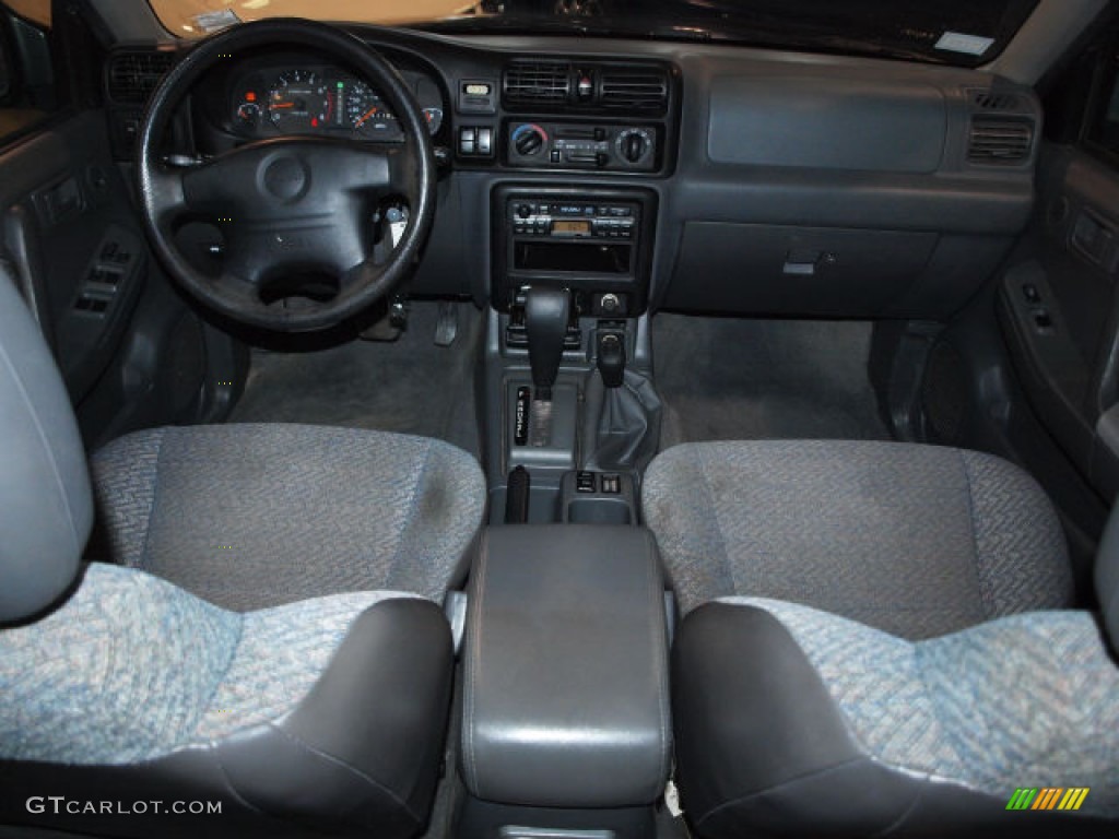 1998 Rodeo S 4WD - Ebony Black / Gray photo #6