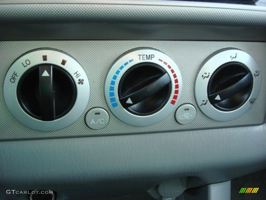 2007 Toyota Tacoma X-Runner Controls Photo #61388670