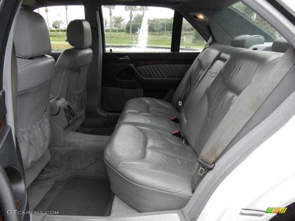 Grey Interior 1998 Mercedes-Benz S 420 Sedan Photo #61389021