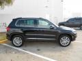 Deep Black Metallic - Tiguan SE Photo No. 8