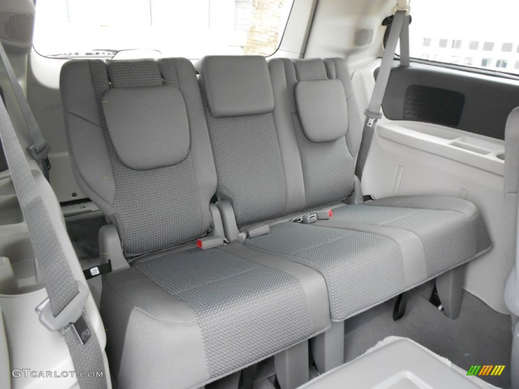 2012 Volkswagen Routan S Rear Seat Photo #61393438