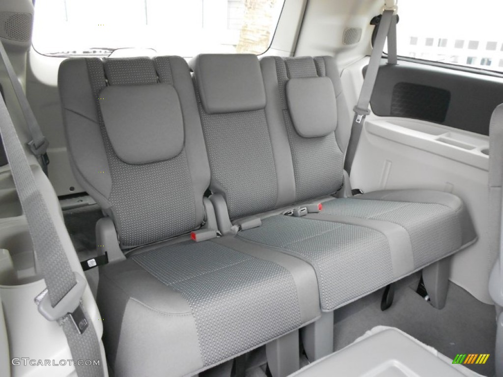 Aero Gray Interior 2012 Volkswagen Routan S Photo #61393438