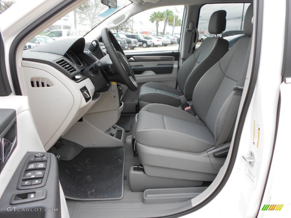 Aero Gray Interior 2012 Volkswagen Routan S Photo #61393795