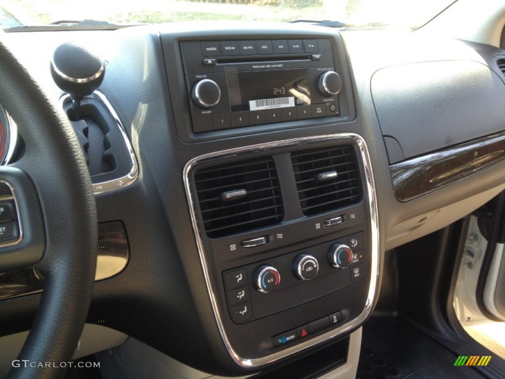 2012 Dodge Ram Van C/V Controls Photos