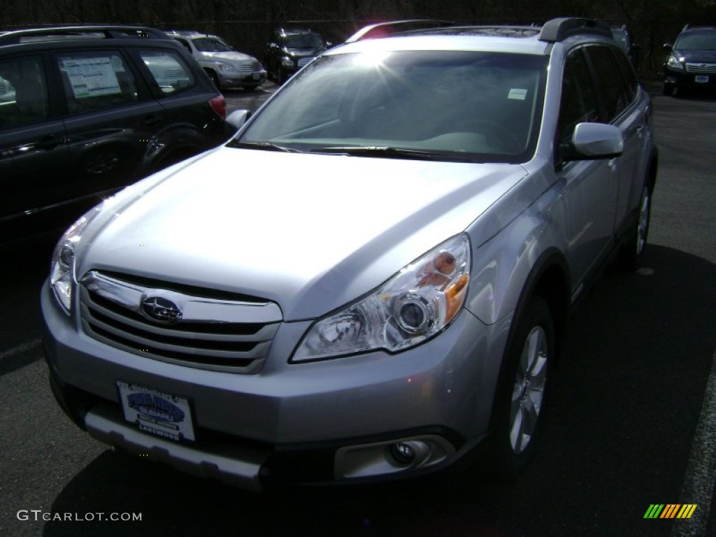 2012 Outback 2.5i Limited - Ice Silver Metallic / Off Black photo #1