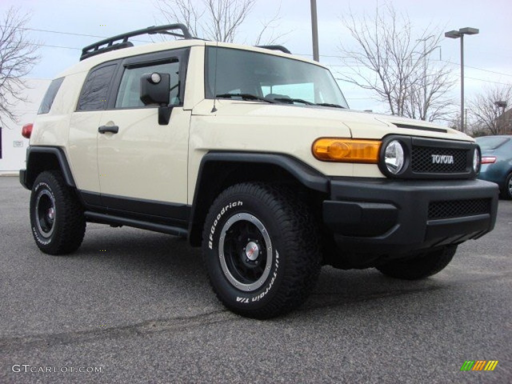 2010 FJ Cruiser Trail Teams Special Edition 4WD - Sandstorm / Dark Charcoal/Beige photo #1