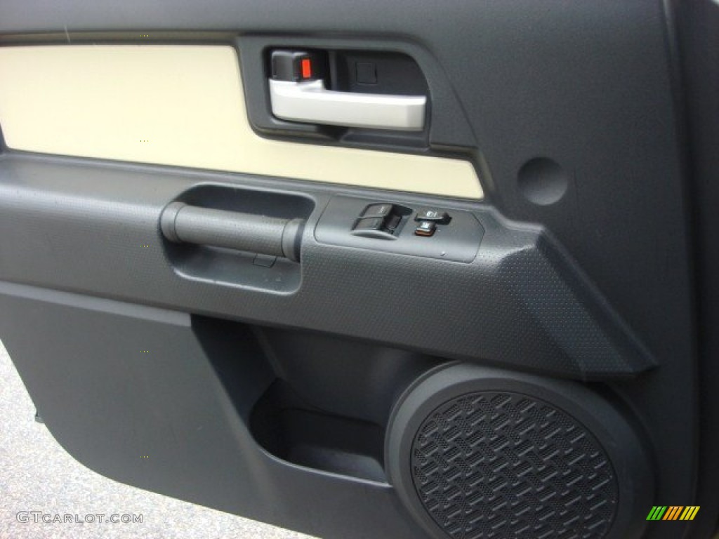 2010 Toyota FJ Cruiser Trail Teams Special Edition 4WD Dark Charcoal/Beige Door Panel Photo #61396534