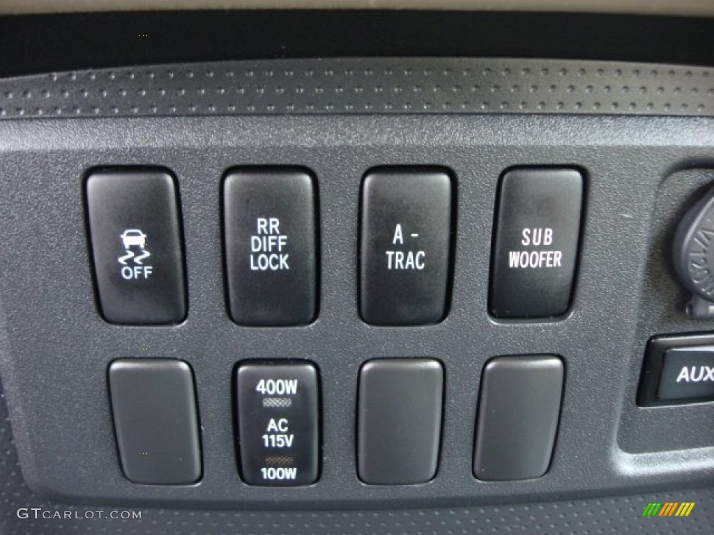 2010 Toyota FJ Cruiser Trail Teams Special Edition 4WD Controls Photo #61396561