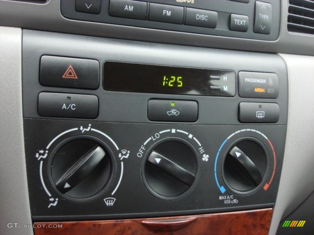 2006 Toyota Corolla LE Controls Photo #61397183