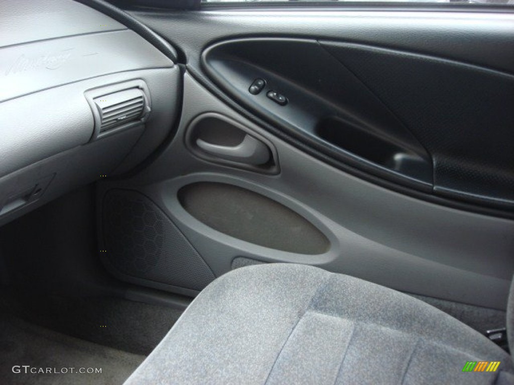 1994 Mustang V6 Convertible - Teal Metallic / Grey photo #17