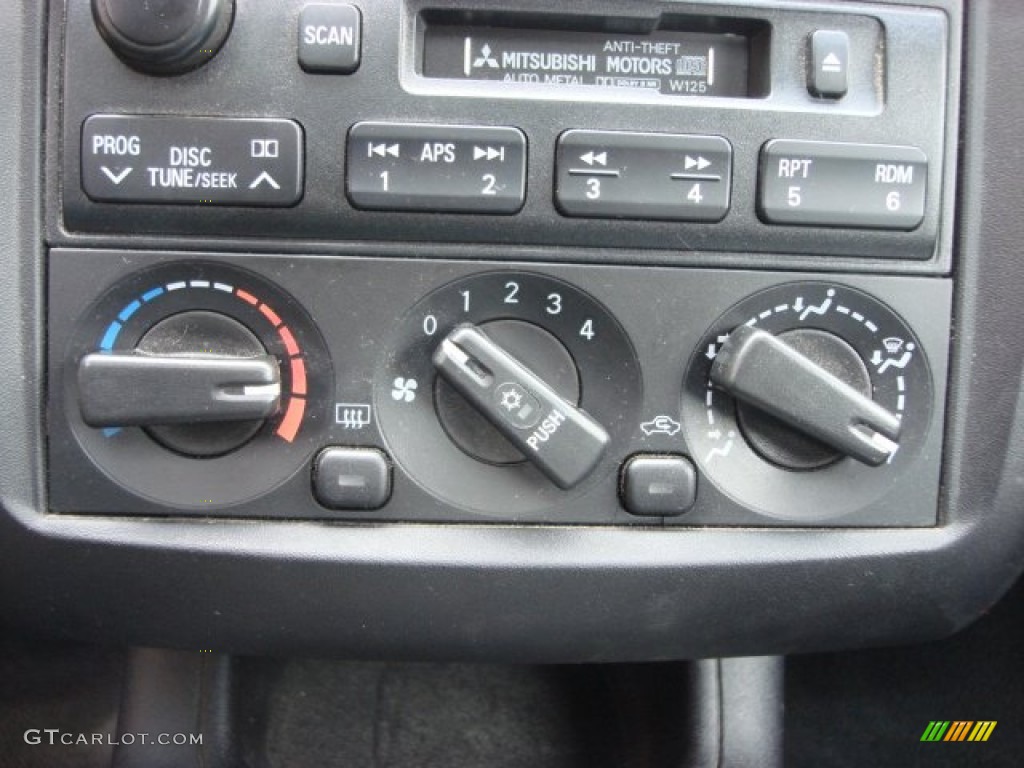 2000 Mitsubishi Eclipse GT Coupe Controls Photo #61401157