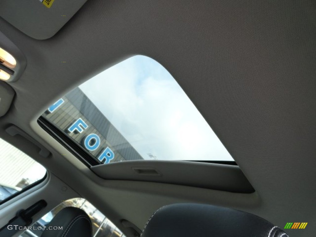 2010 Fusion Sport AWD - Brilliant Silver Metallic / Charcoal Black/Sport Black photo #16