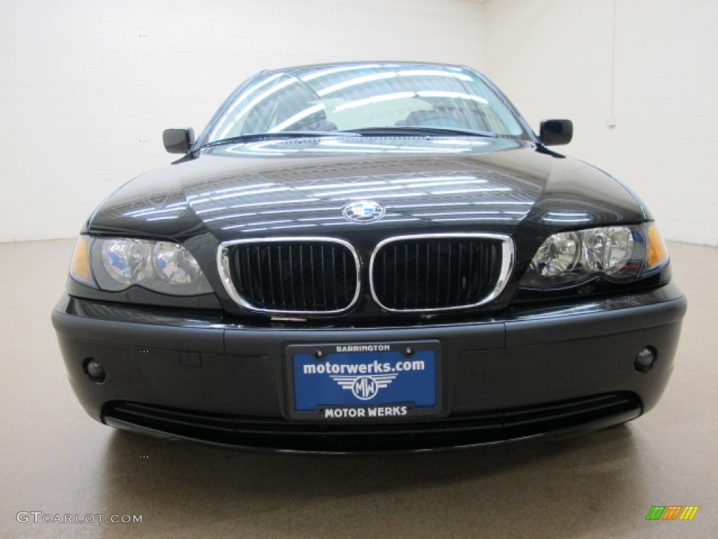 2002 3 Series 325xi Sedan - Jet Black / Black photo #3