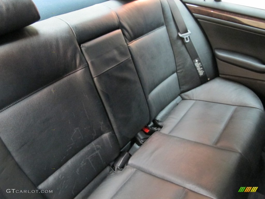 2002 3 Series 325xi Sedan - Jet Black / Black photo #19
