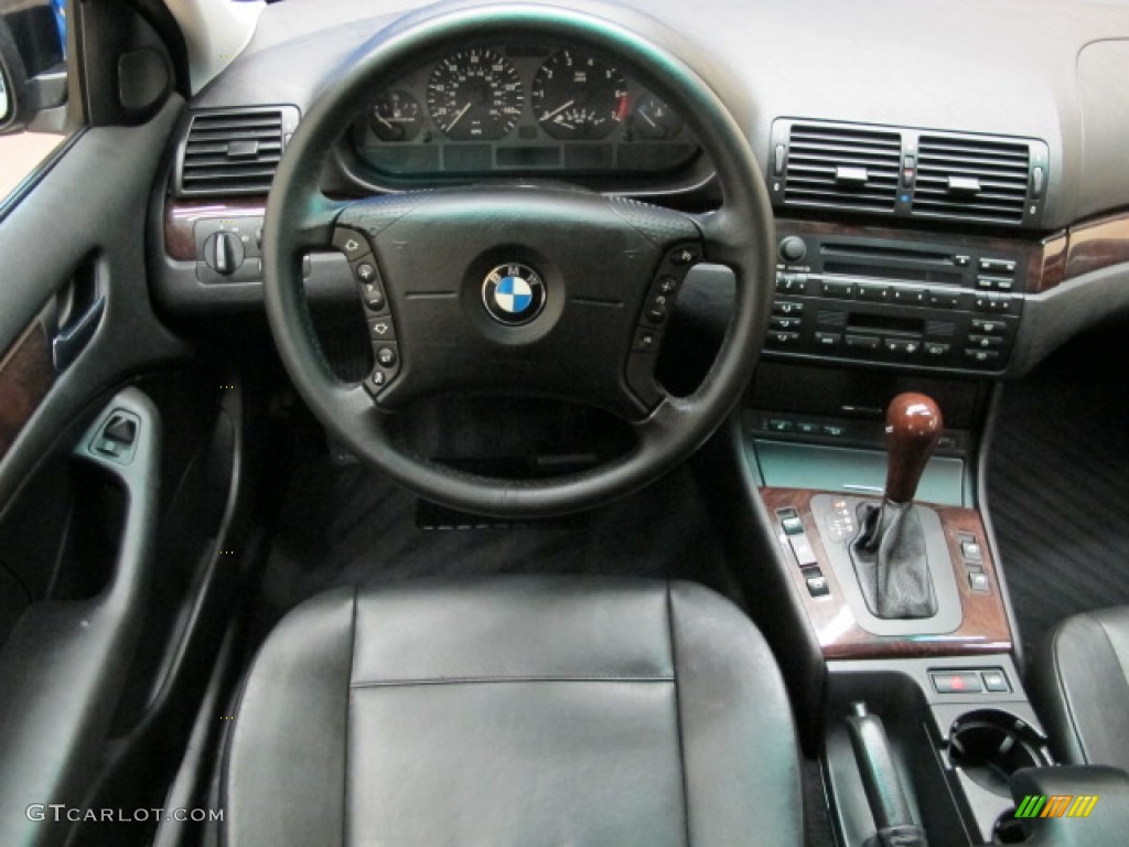 2002 3 Series 325xi Sedan - Jet Black / Black photo #22