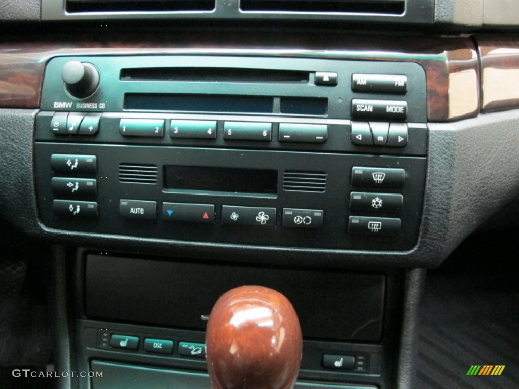 2002 3 Series 325xi Sedan - Jet Black / Black photo #28