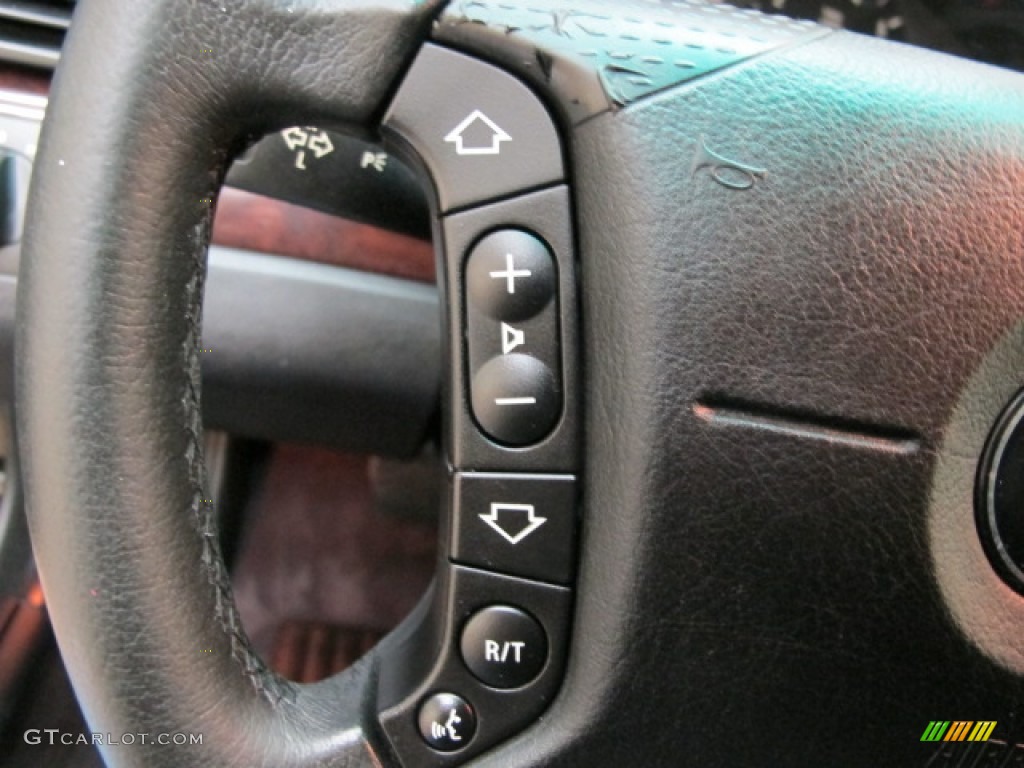 2002 3 Series 325xi Sedan - Jet Black / Black photo #33