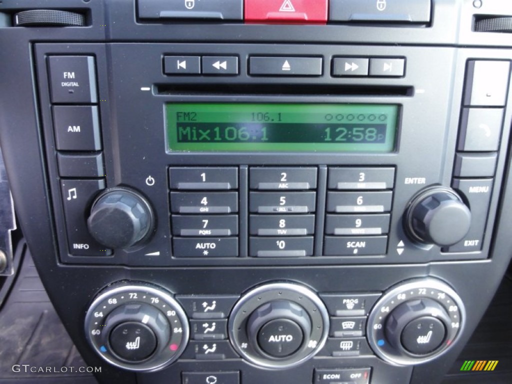 2008 Land Rover LR2 SE Controls Photo #61408868