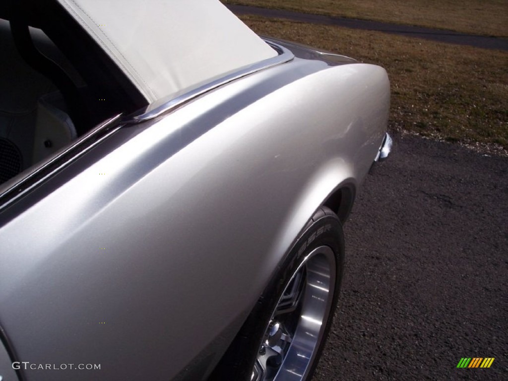 1968 Camaro Convertible - Blade Silver Metallic / Pearl Parchment Houndstooth photo #34