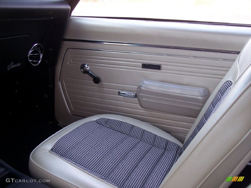 1968 Camaro Convertible - Blade Silver Metallic / Pearl Parchment Houndstooth photo #67