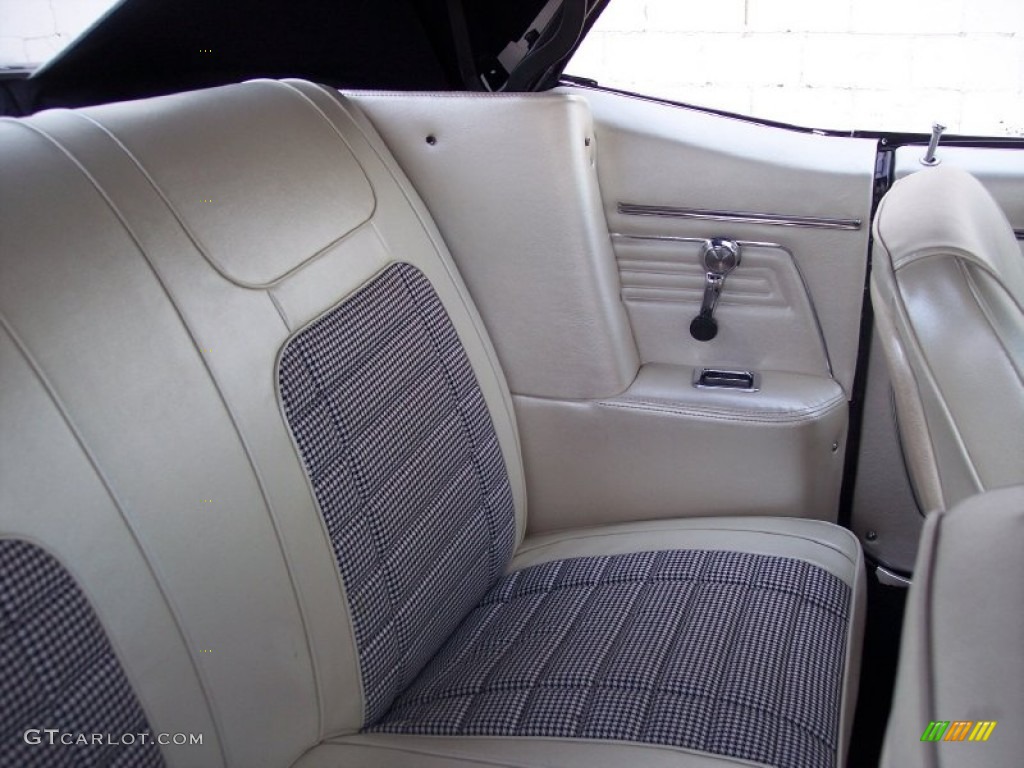 1968 Camaro Convertible - Blade Silver Metallic / Pearl Parchment Houndstooth photo #74