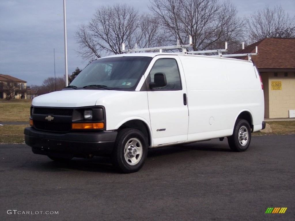 2003 Express 2500 Cargo Van - Summit White / Medium Dark Pewter photo #1