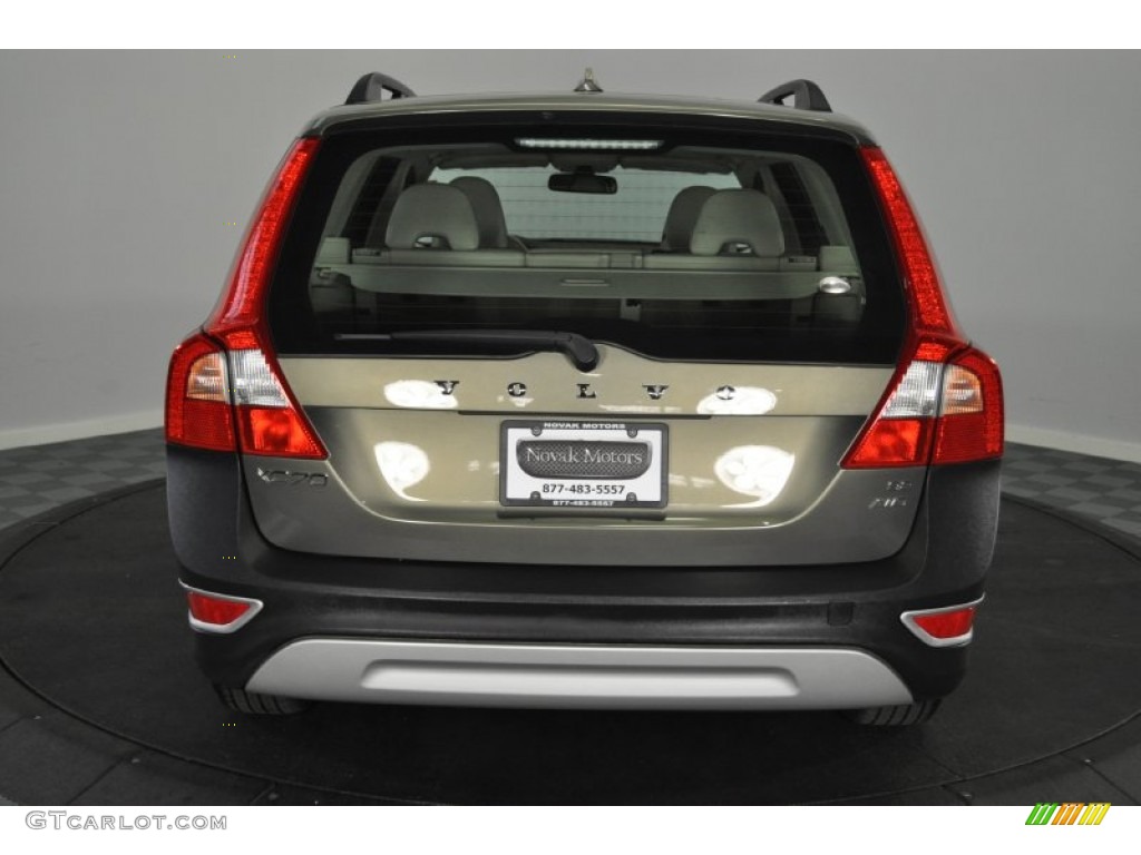 2009 XC70 3.2 AWD - Caper Green Metallic / Sandstone photo #4