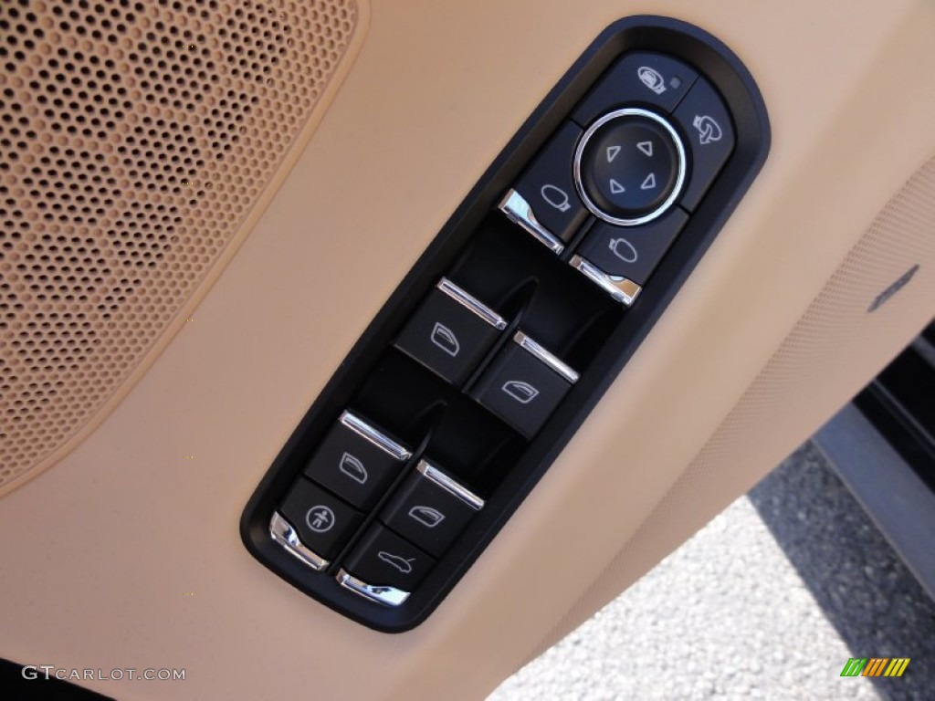 2012 Porsche Panamera Turbo Controls Photo #61413439