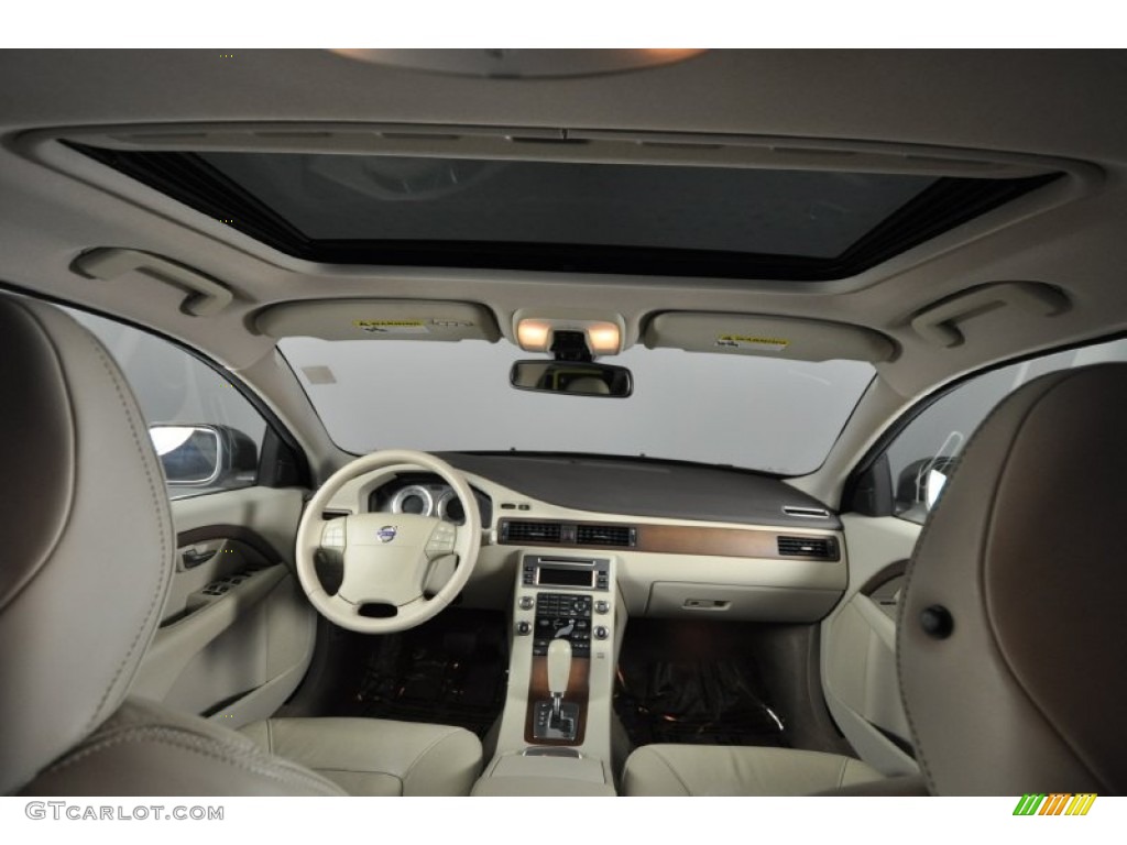 2009 XC70 3.2 AWD - Caper Green Metallic / Sandstone photo #36