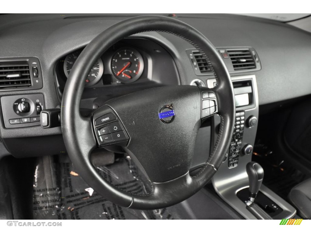 2009 Volvo S40 2.4i Off Black Steering Wheel Photo #61413868