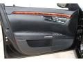 Black - S 550 Sedan Photo No. 16