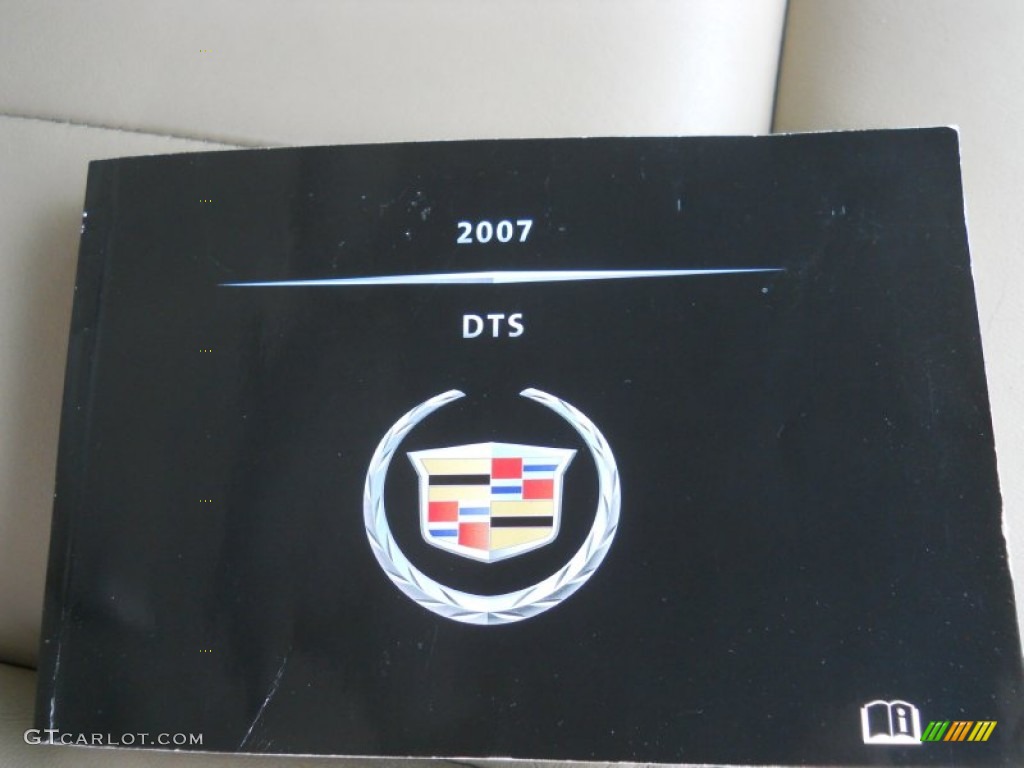 2007 Cadillac DTS Sedan Books/Manuals Photo #61418662