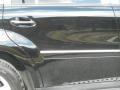 Black - GL 450 4Matic Photo No. 25
