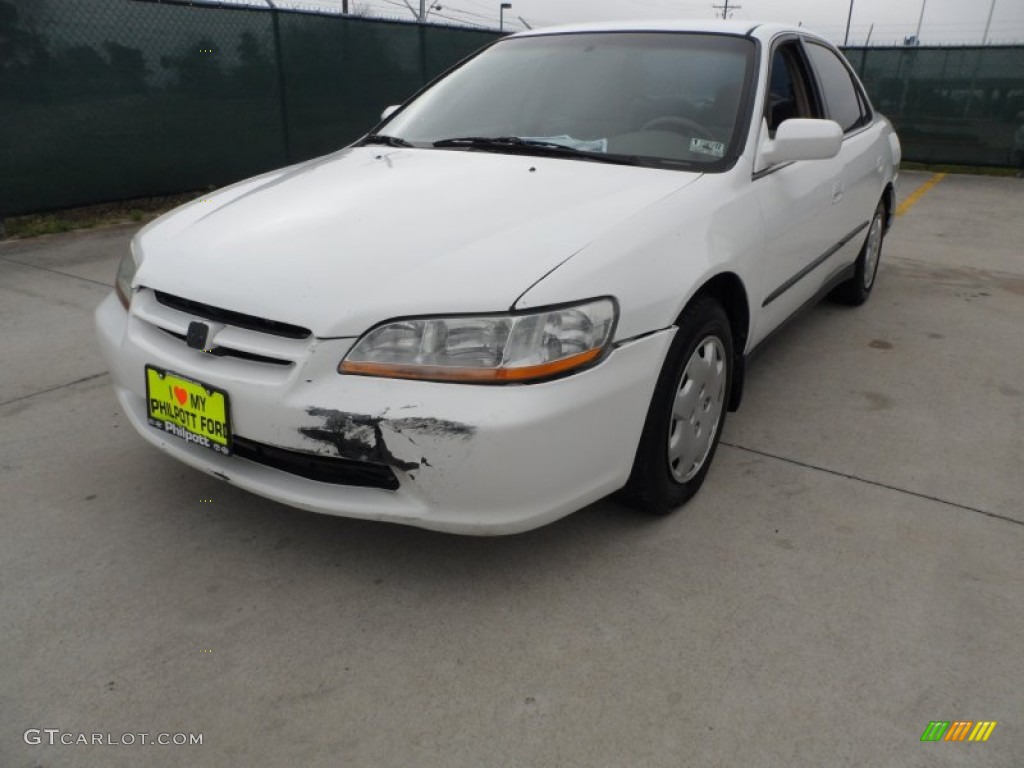 1998 Accord LX Sedan - Taffeta White / Ivory photo #7