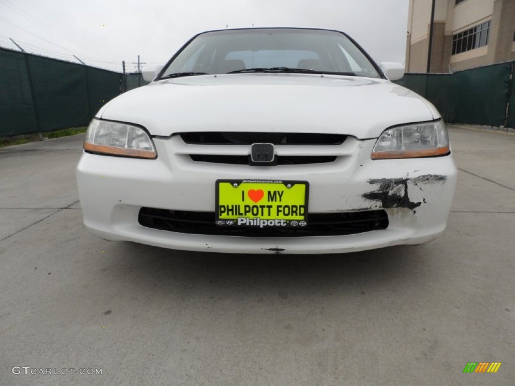 1998 Accord LX Sedan - Taffeta White / Ivory photo #9