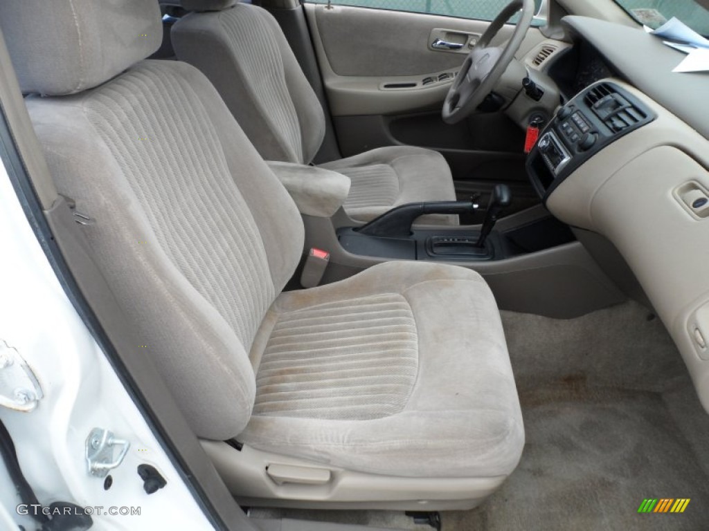 1998 Accord LX Sedan - Taffeta White / Ivory photo #25