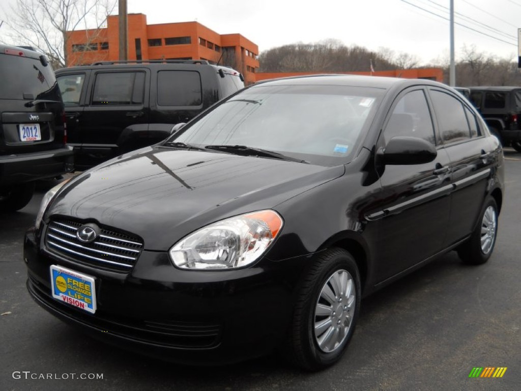 2006 Accent GLS Sedan - Ebony Black / Gray photo #1