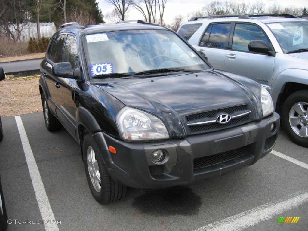 2005 Tucson LX V6 4WD - Obsidian Black / Gray photo #1