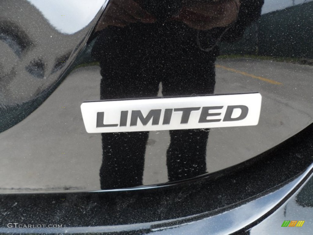 2012 Elantra Limited - Black Noir Pearl / Gray photo #16