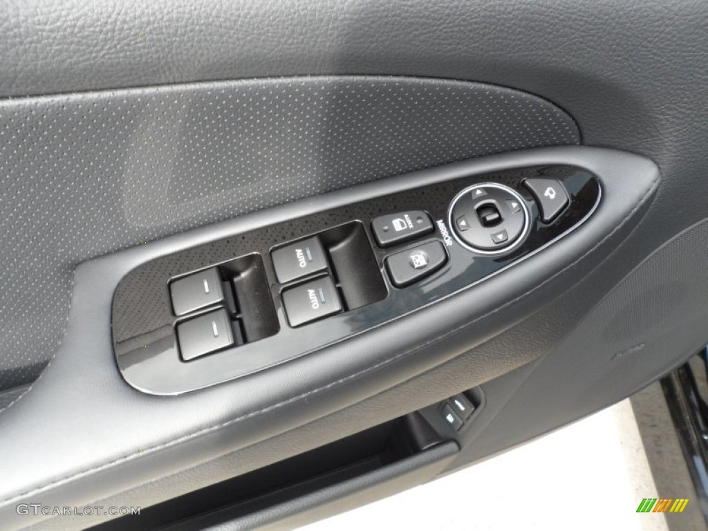 2012 Hyundai Genesis 5.0 Sedan Controls Photo #61425694