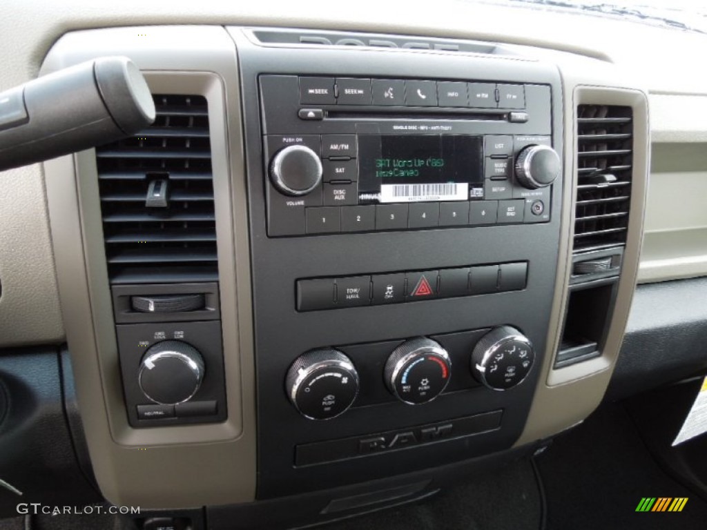 2012 Ram 1500 Express Crew Cab 4x4 - Bright White / Dark Slate Gray/Medium Graystone photo #11