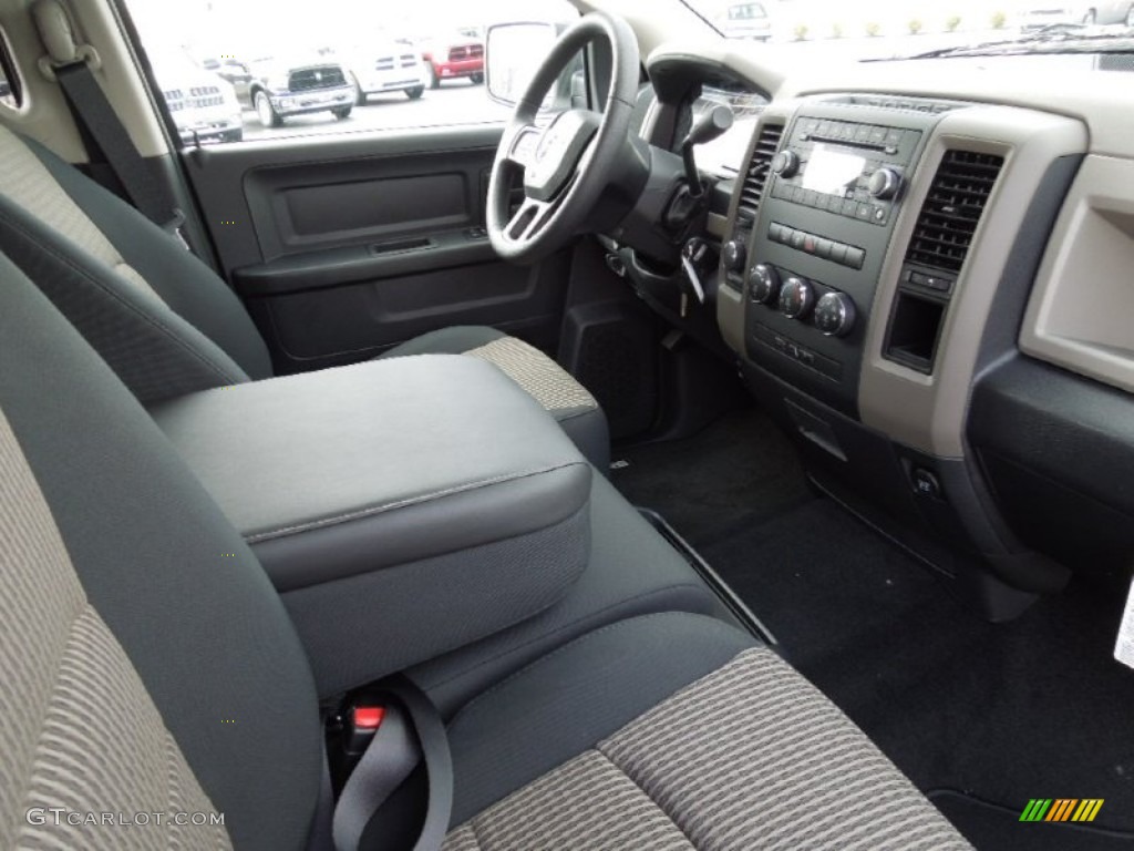 2012 Ram 1500 Express Crew Cab 4x4 - Bright White / Dark Slate Gray/Medium Graystone photo #20