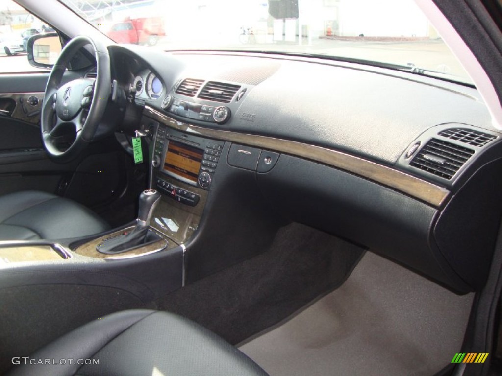 2009 E 350 4Matic Sedan - Sienna Black Metallic / Black photo #10