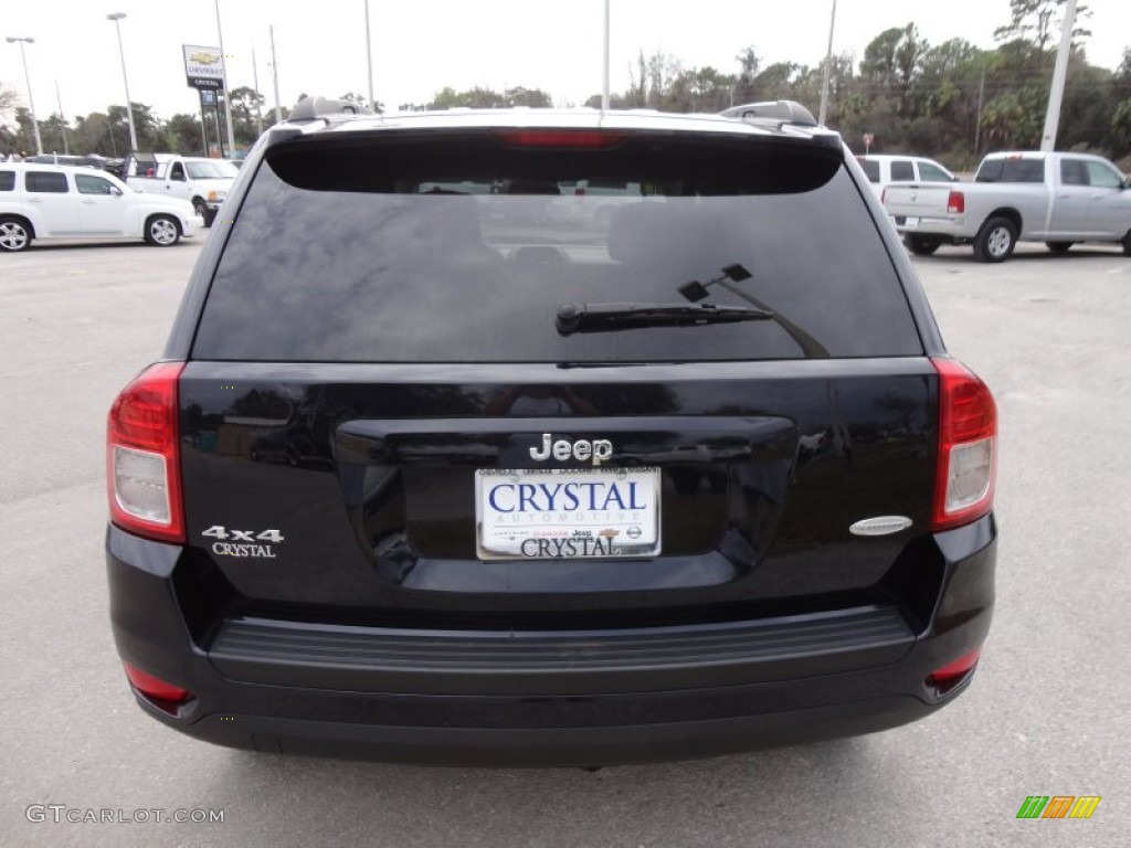 2011 Compass 2.4 Latitude 4x4 - Brilliant Black Crystal Pearl / Dark Slate Gray/Light Pebble Beige photo #8