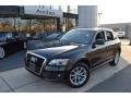 Brilliant Black - Q5 3.2 Premium quattro Photo No. 1