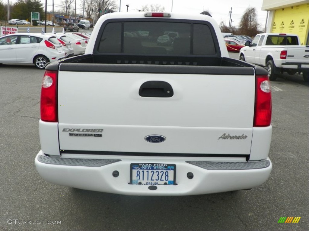 2005 Explorer Sport Trac Adrenalin 4x4 - Oxford White / Medium Dark Flint photo #20